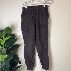 Jones New York Charcoal Linen joggers/trousers Small